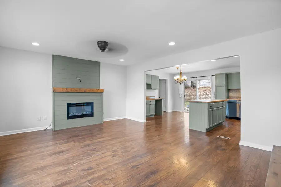 8900 Wellthor Circle Circle, Soddy Daisy, TN 37379 - Image #3