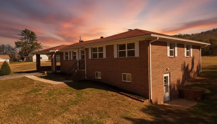 858 North Main Street, Decatur, TN 37322 - #3