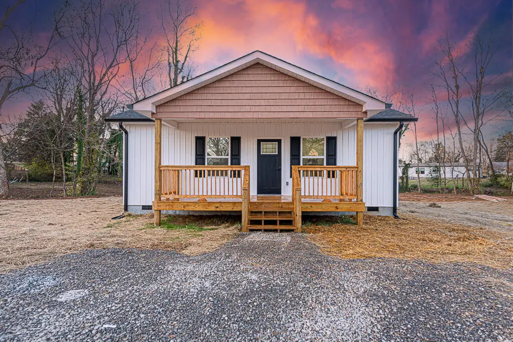 430 Englewood Road, Madisonville, TN 37354 - Image #1