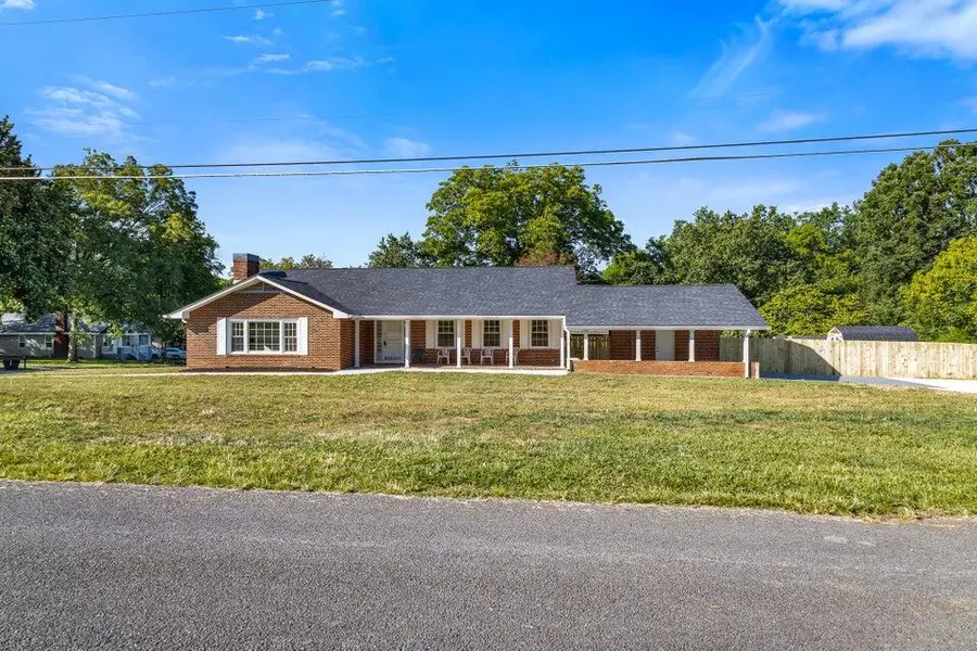 1100 Washington Avenue, Etowah, TN 37331 - Image #2