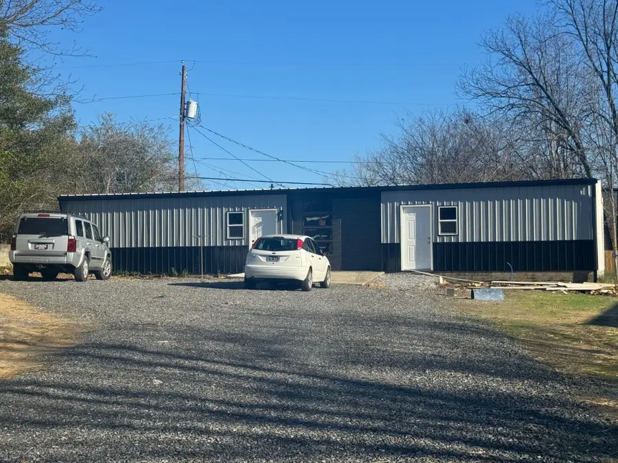 831 Louisiana Avenue, Etowah, TN 37331 - Image #2