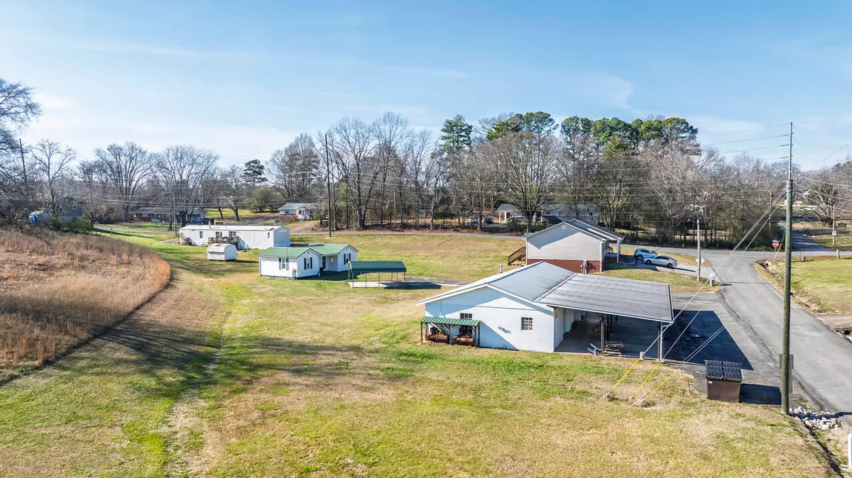 2402/2398 Rodney Drive Se, Cleveland, TN 37323 - #1