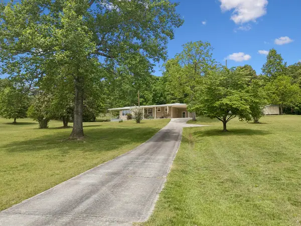 1484 Blythe Ferry Road, Dayton, TN 37321