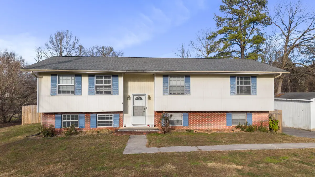 3035 W Lake Drive Nw, Cleveland, TN 37312 - #1