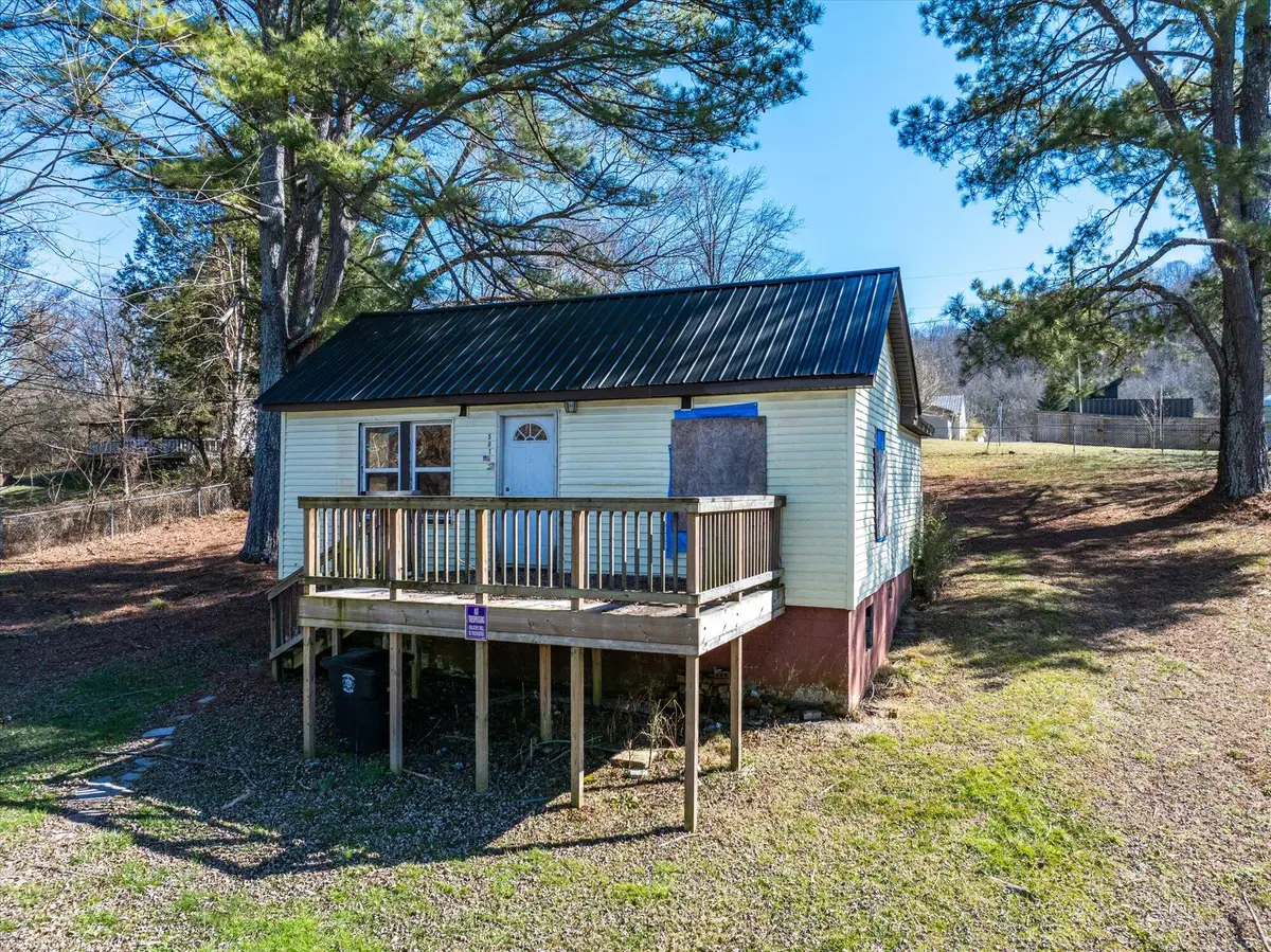 501 Central Avenue, Athens, TN 37303 - #1