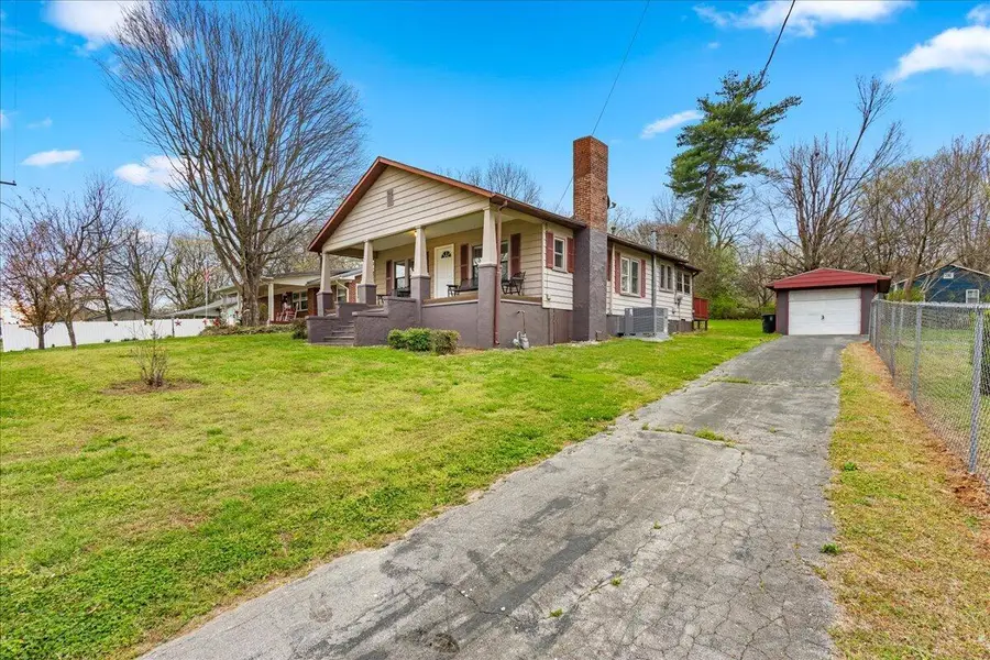 109 Fisher Street, Athens, TN 37303 - #2