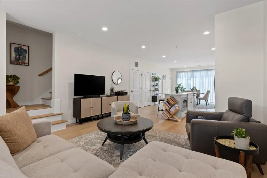 895 Cherokee Boulevard, Chattanooga, TN 37405 - #2