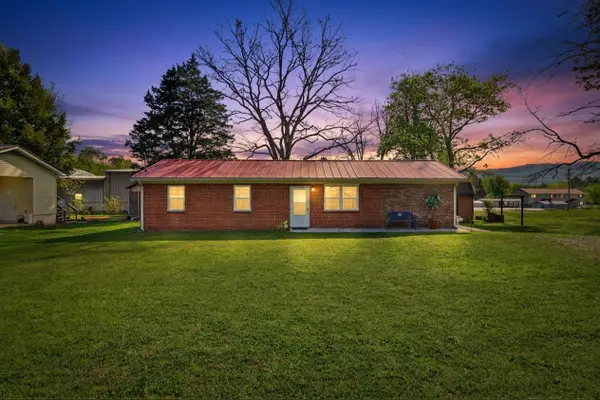 92 Mary Ann Lane, Pikeville, TN 37367