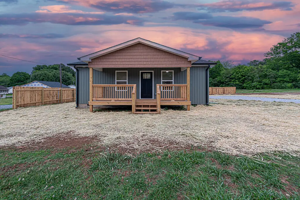 135 Short Street, Athens, TN 37303 - #1