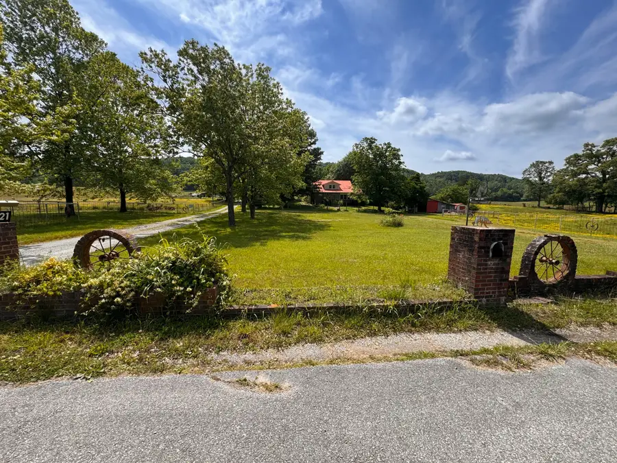 1245 Paint Rock Valley Road, Philadelphia, TN 37846 - #2