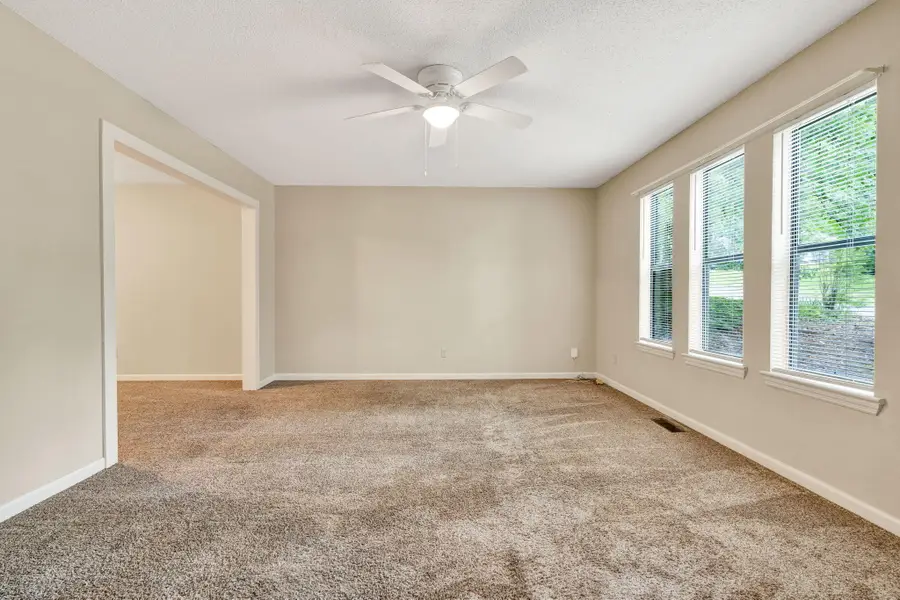 376 Oakwood Circle Ne, Cleveland, TN 37312 - #3