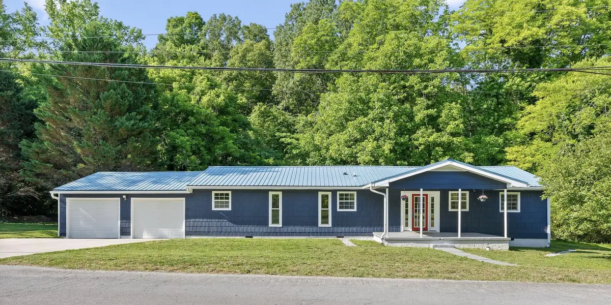 5 E Wotring Street, Rossville, GA 30741 - #1