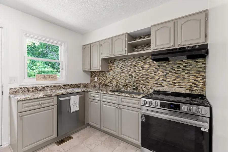 5 E Wotring Street, Rossville, GA 30741 - #3
