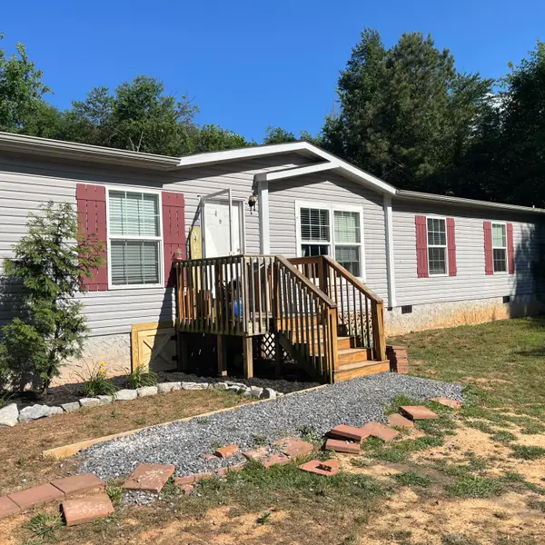 326 Mcclure Road, Benton, TN 37307