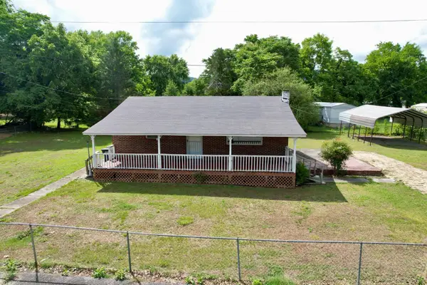 405 Red Maple Street, Graysville, TN 37338