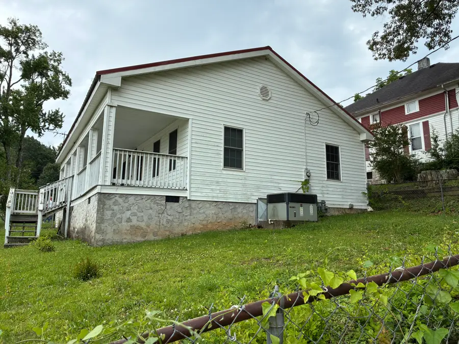 3100 E 38th Street, Chattanooga, TN 37407 - #2