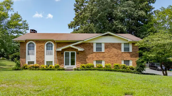 2101 Crown Court Lane, Chattanooga, TN 37421