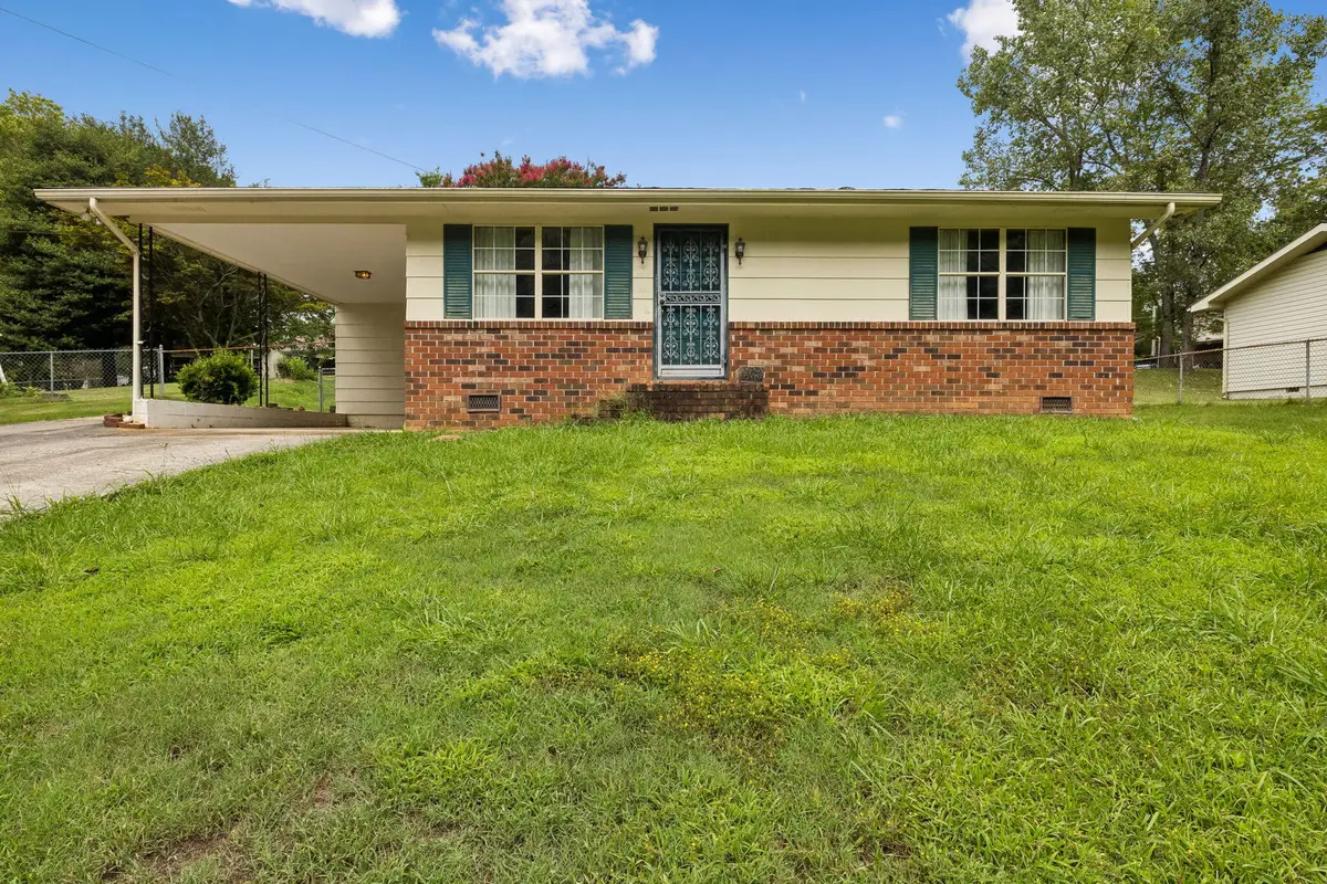 521 E Sunset Drive, Athens, TN 37303 - #1