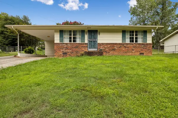 521 E Sunset Drive, Athens, TN 37303