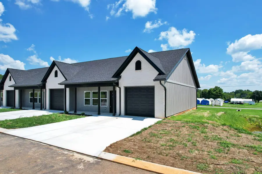 1090 Congress Parkway N, Athens, TN 37303 - #2