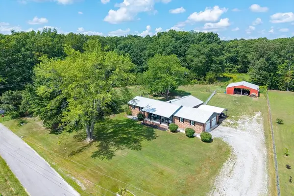 111 Guffey Ln, Jamestown, TN 38556