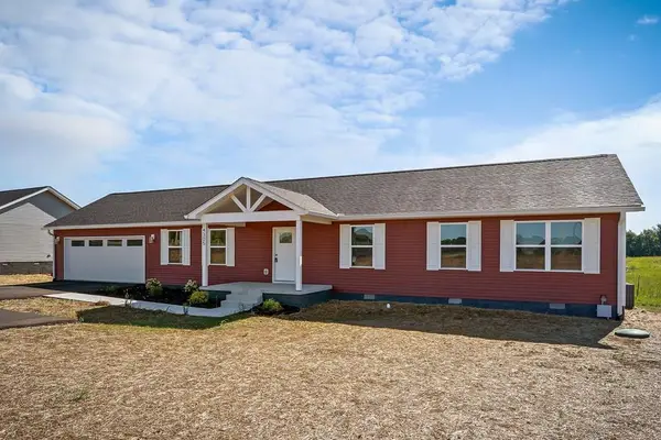 14305 Old Kentucky Rd, Walling, TN 38587