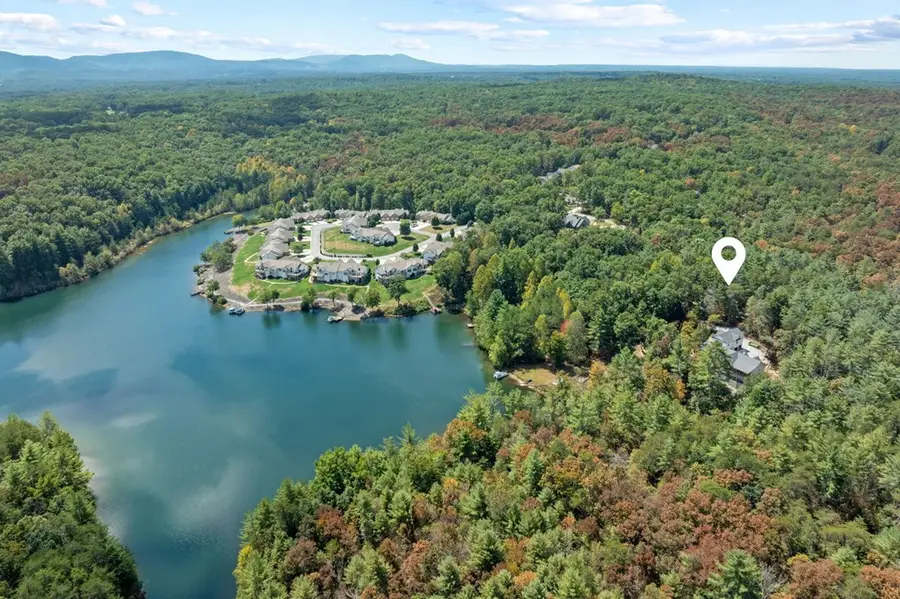 33 Hunterwood Ct, Crossville, TN 38558 - Image #2