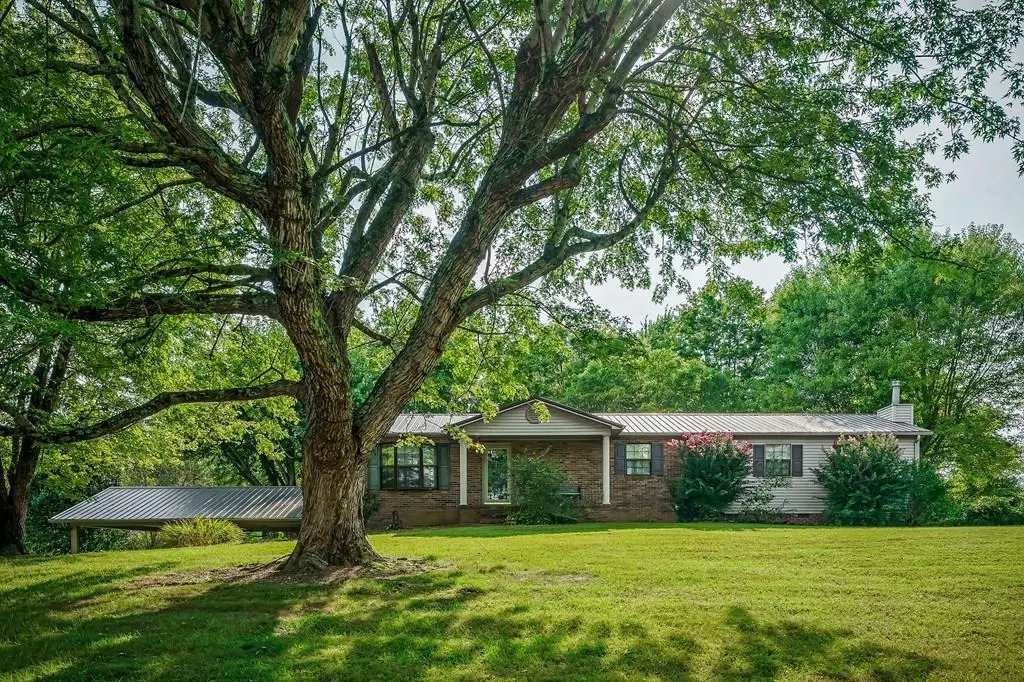 1058 Mcgregor Ln, Cookeville, TN 38501 - Image #1