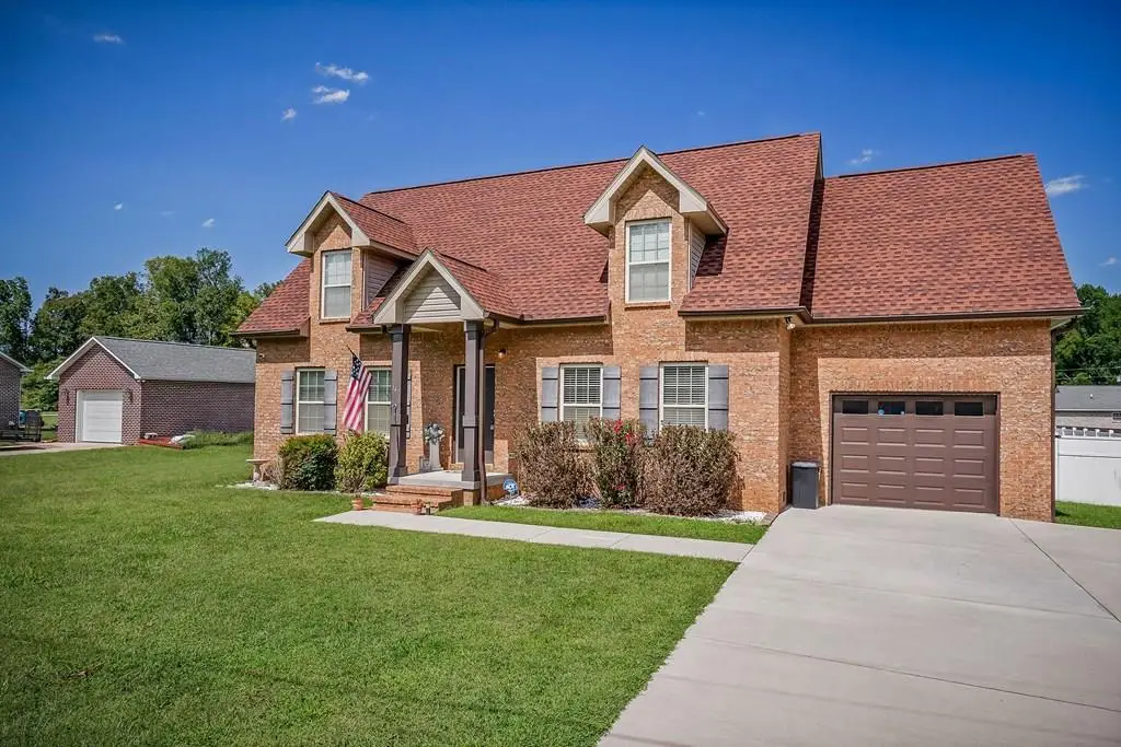 147 Bobwhite Dr, Sparta, TN 38583 - #1