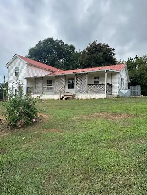 102 Perdue Ln, LIVINGSTON, TN 38570