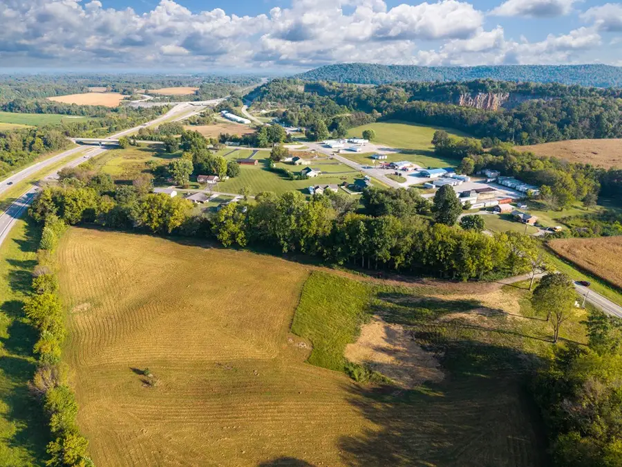 1545 Roberts Matthews Hwy, Sparta, TN 38583 - Image #3