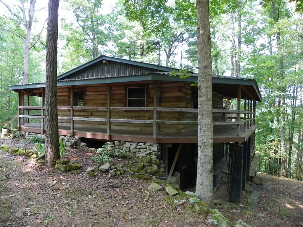 1555 Brown Creek Dr, Crossville, TN 38571 - #1