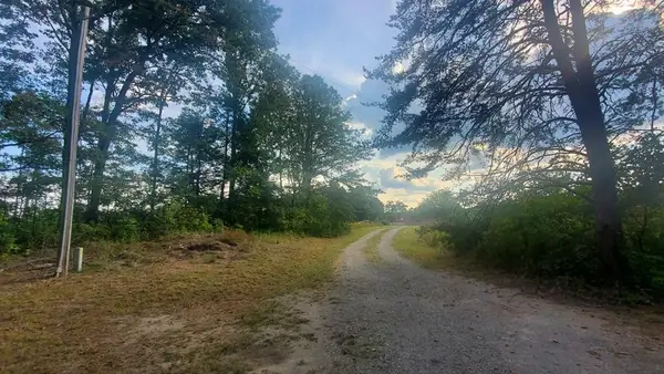 535 Joe Barnett Rd, Jamestown, TN 38556