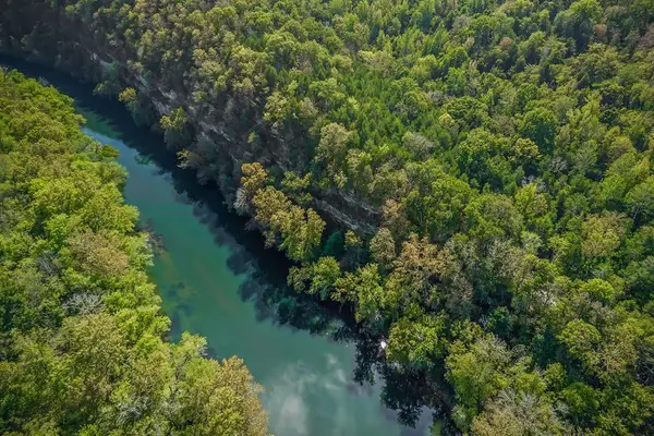 43 Moss Bend Ln, Lancaster, TN 38569