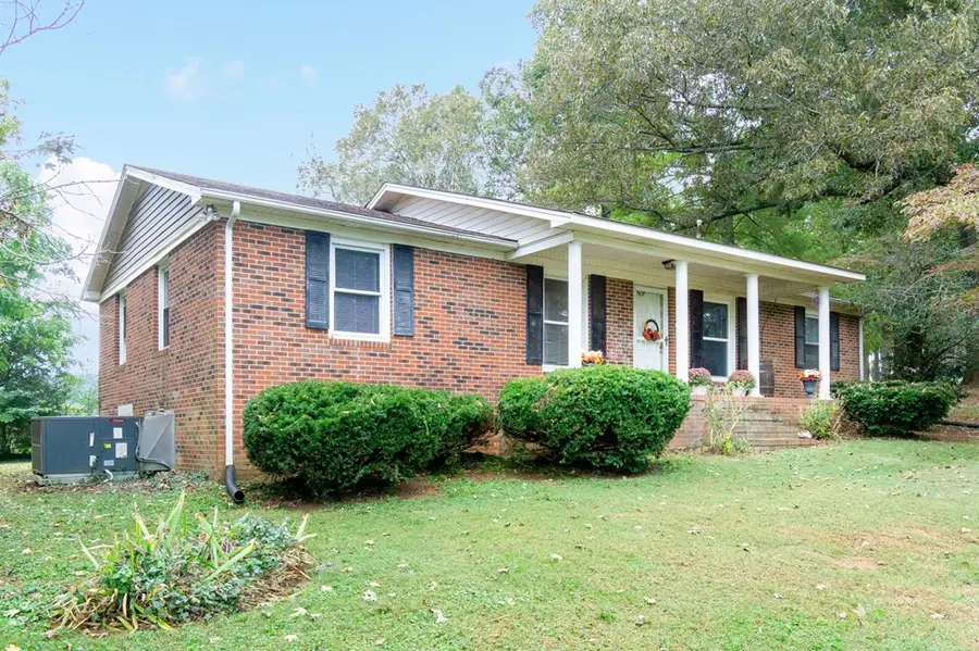 516 Heather Drive, Sparta, TN 38583 - Image #2
