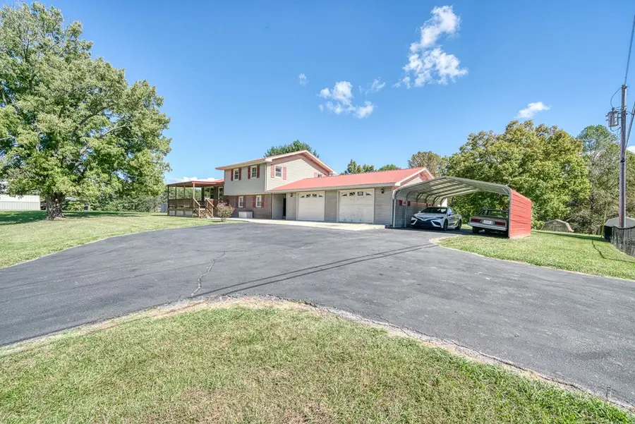 886 Drake And Shockley Rd, Spencer, TN 38585 - Image #2