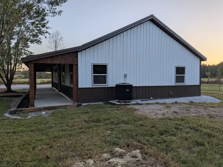 292 Lawson Bottom Rd, Burkesville, KY 42717 - Image #2