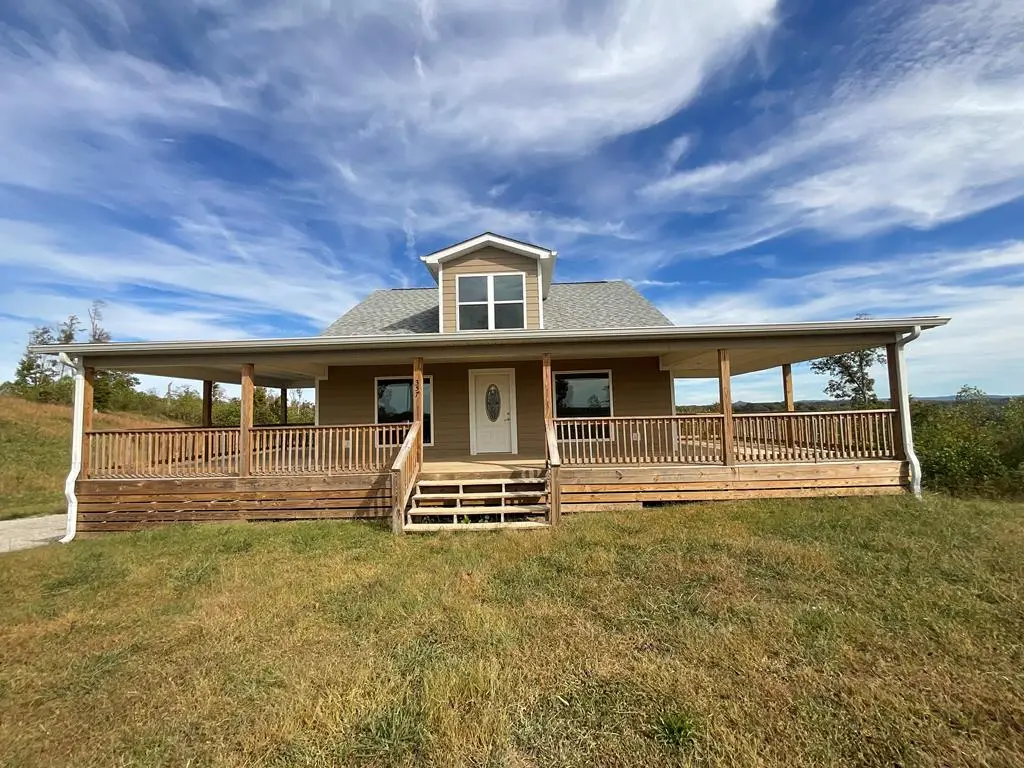 357 Taylor Road, Byrdstown, TN 38549 - Image #1