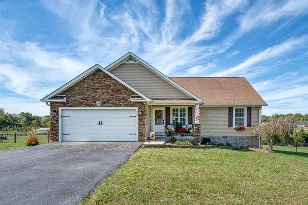 500 Bethlehem Estates Dr, RICKMAN, TN 38580