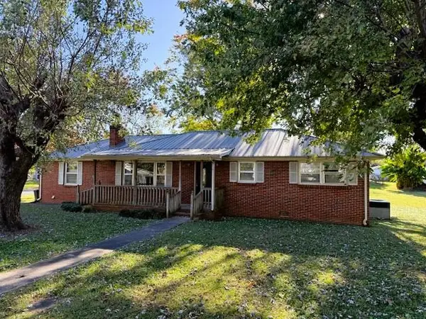 108 Black St, McMinnville, TN 37110