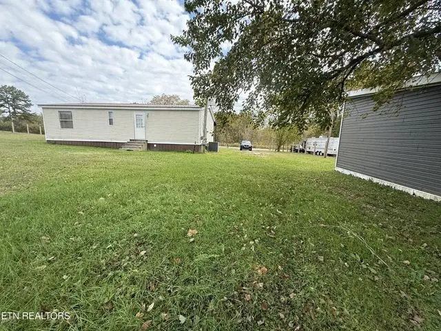 152 Woodlawn Dr, Jamestown, TN 38556-6288 - #3