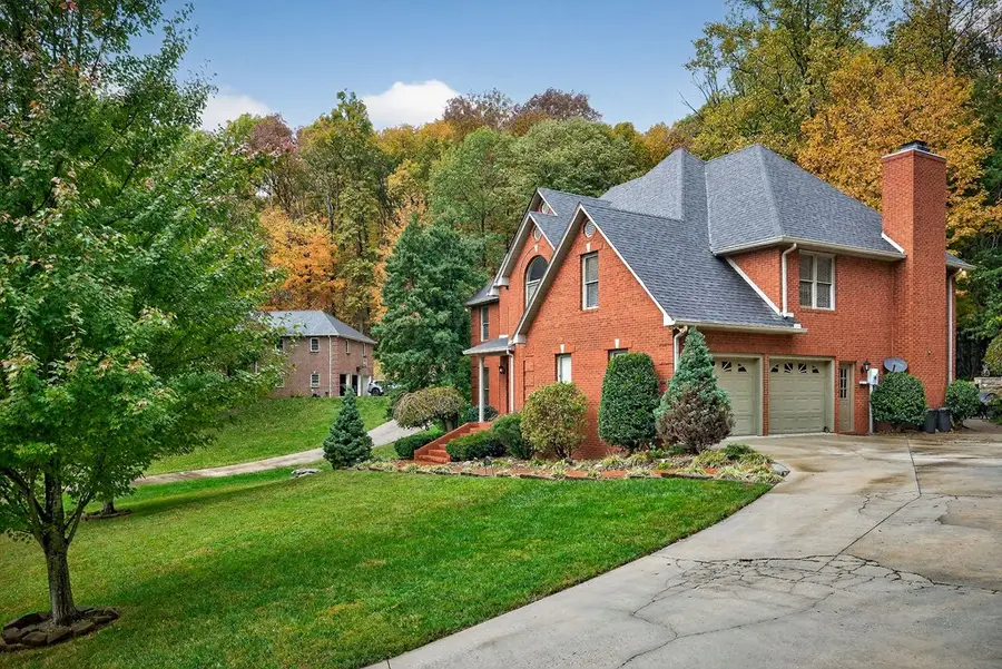 1434 N Plantation Dr, Cookeville, TN 38506 - Image #3