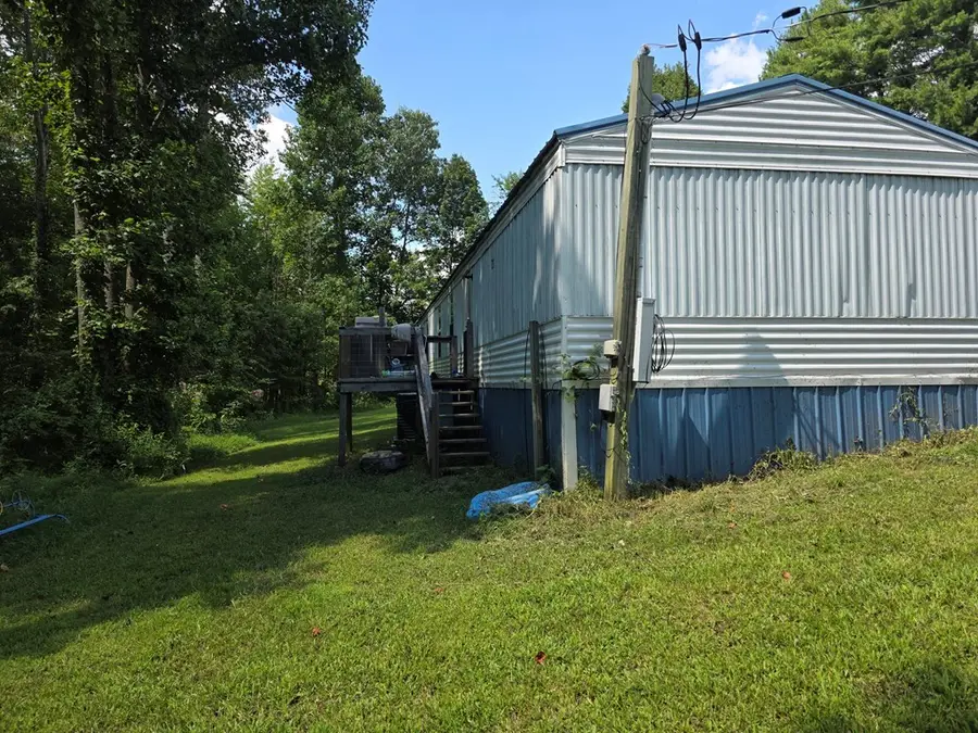 2783 Glade Creek Rd., Sparta, TN 38583 - Image #2