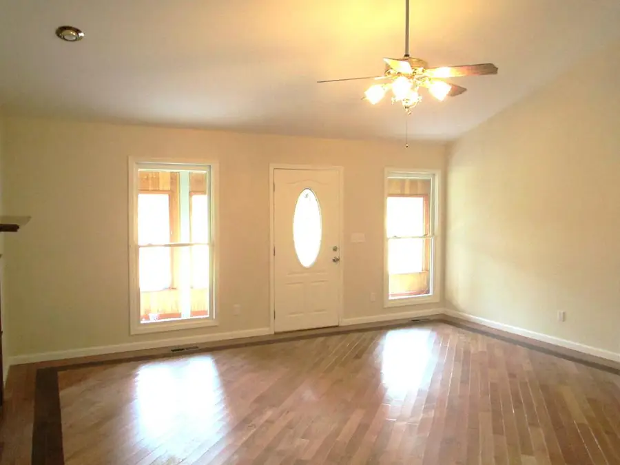 6260 Warren Henley Rd, Baxter, TN 38544 - Image #2