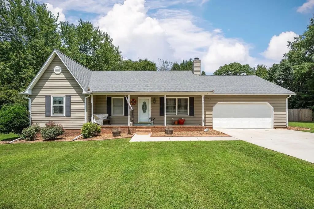 3006 Deerhaven Dr N, Cookeville, TN 38506 - Image #1