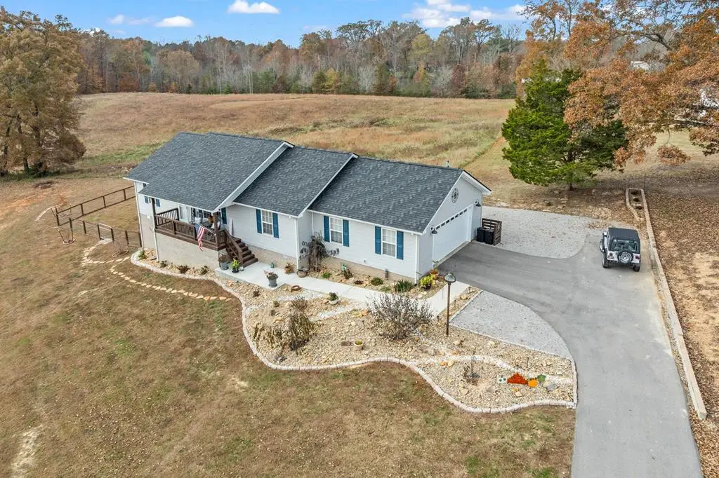 1909 SW Alex Ln, Cookeville, TN 38506 - Image #1