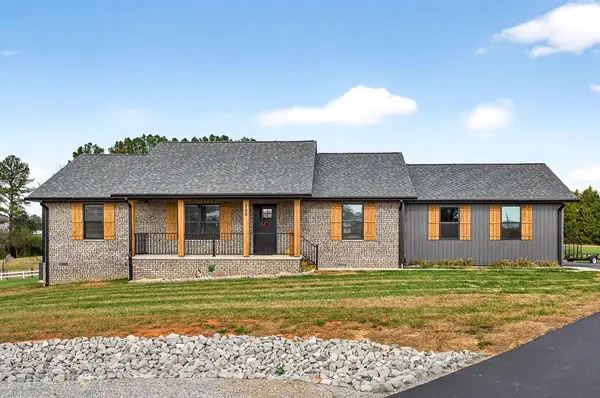 200 Daylily Dr, SPARTA, TN 38583