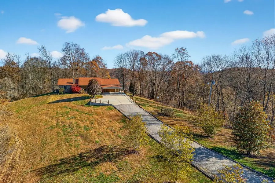 448 Daniels Lane, Celina, TN 38551 - Image #3