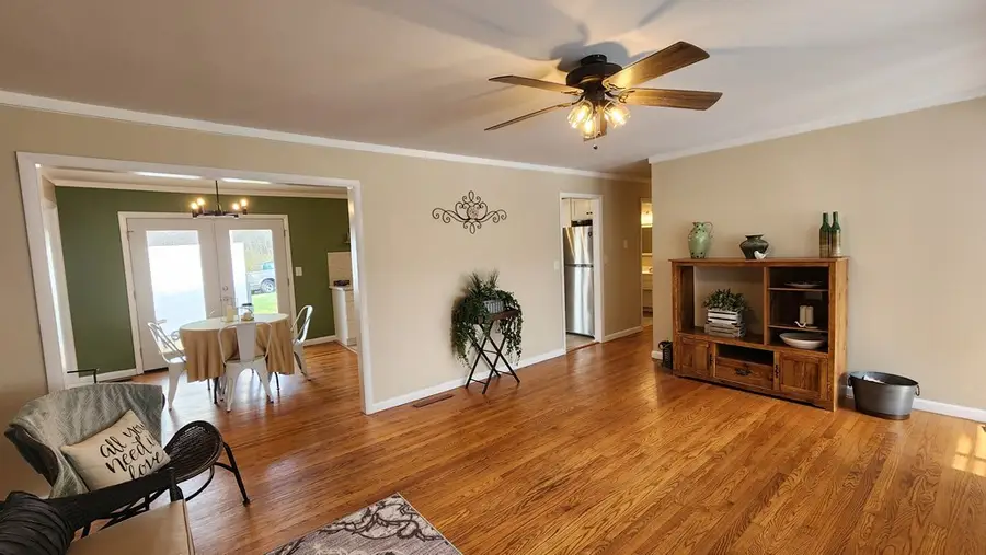 204 Lake St, Livingston, TN 38570 - Image #2