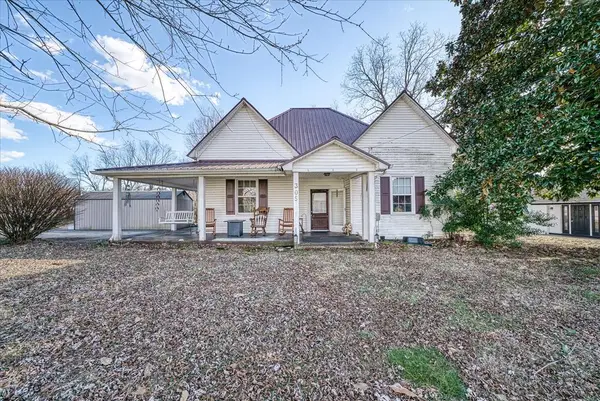 305 E University Street, LIVINGSTON, TN 38570